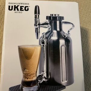 Growlerwerks Nitro cold brew coffee maker